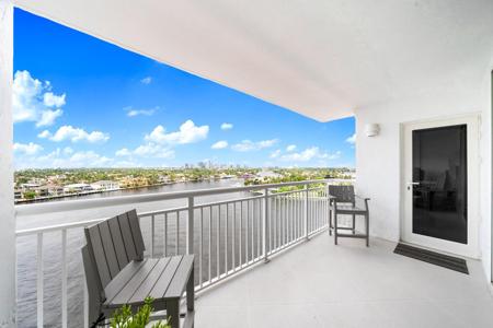 511 Bayshore Dr