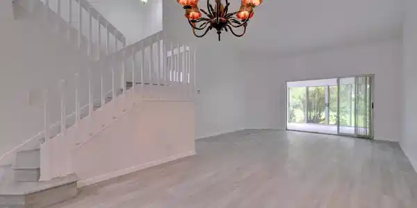 2435 SW Foxpoint Trail