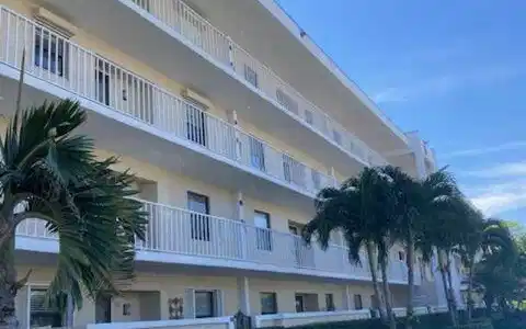 300 N A1a