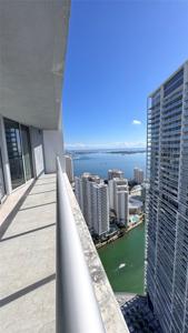 475 Brickell Avenue