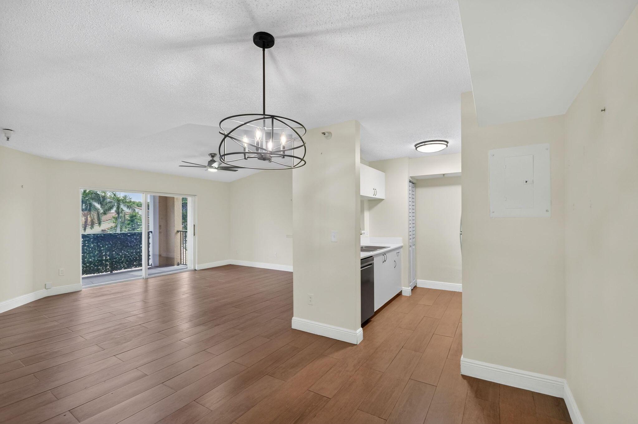 Image 1: Open Concept Living Area