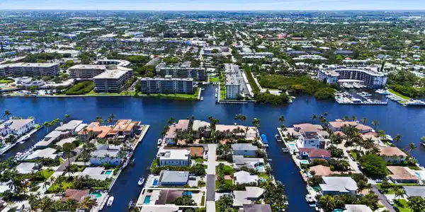 Image 4: 4-web-or-mls-DJI_20260520135516_0331_D