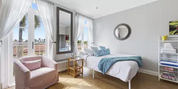 Image 3: Juliet Balcony Studio Suite