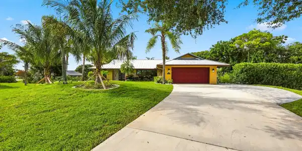 Image 2: 2_3120_ne_heather_ct_jensen_beach_fl_349