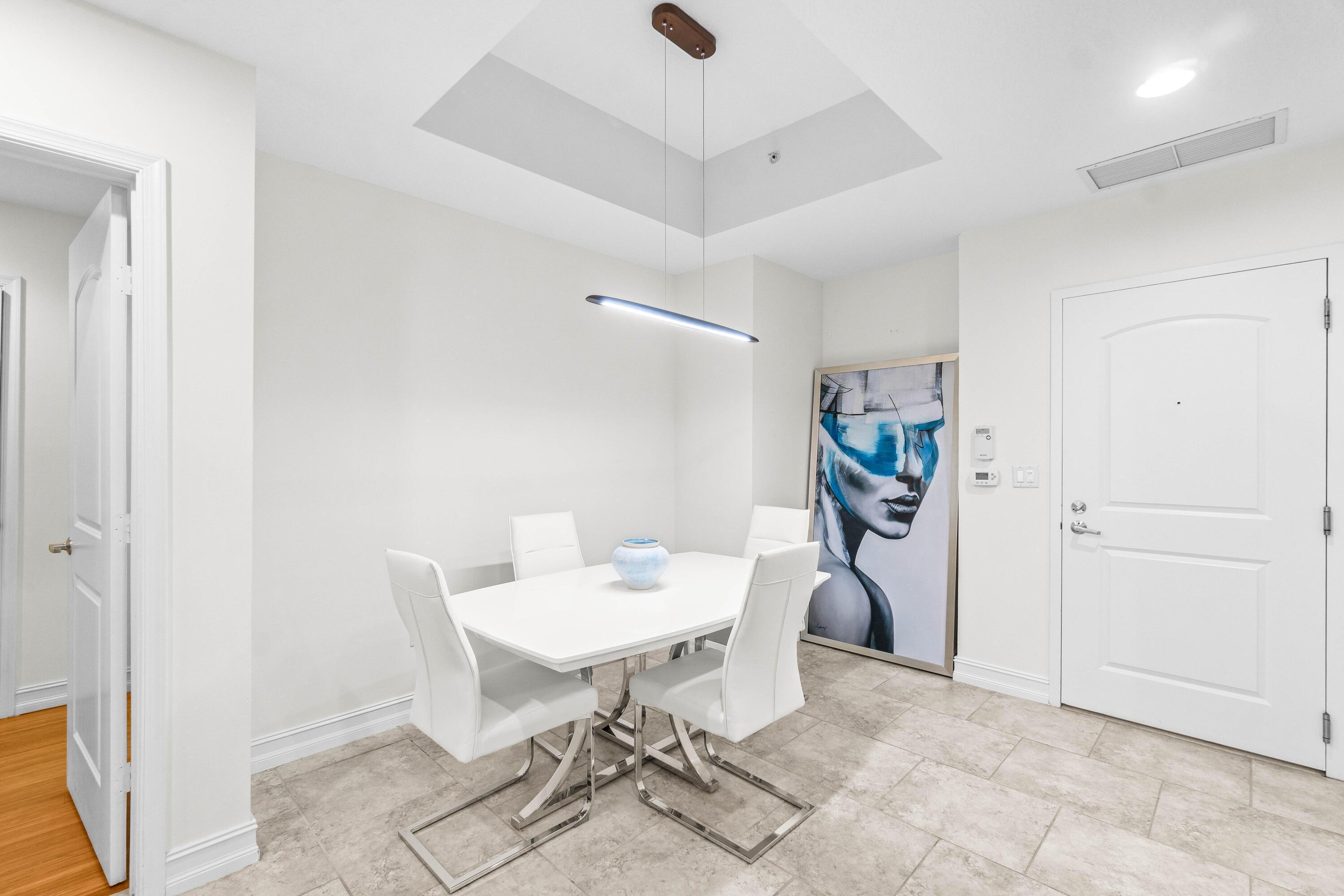 Image 3: Dining Room
