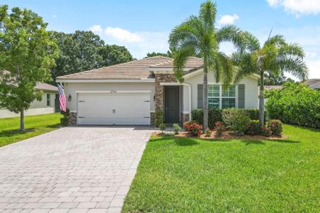 2244 SW Strawberry Terrace