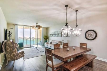 2650 Lake Shore Drive