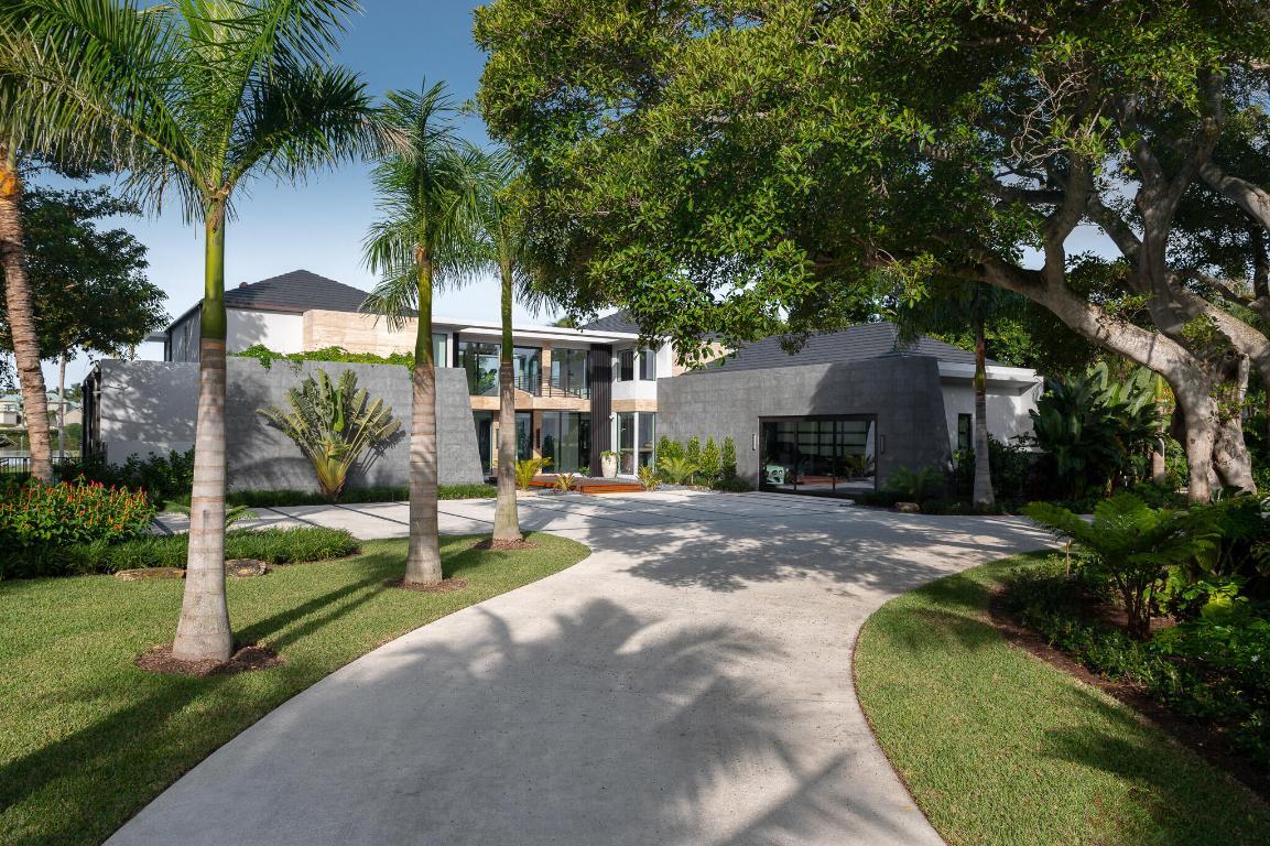 Image 4: 488 S Beach Rd, Jupiter Island, 33455-7
