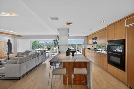 3050 NE 47th Court NE