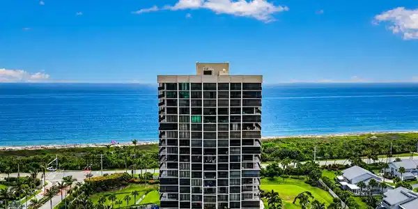 5047 N Highway A1a