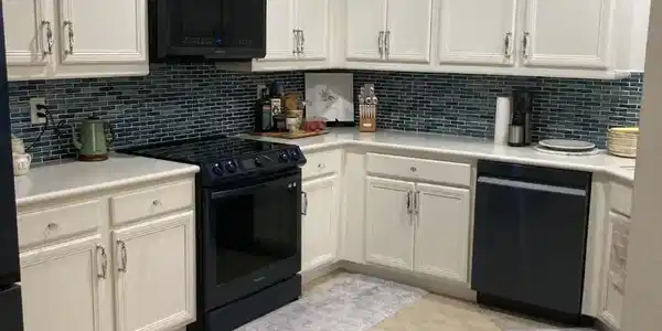 Image 2: Kitchen