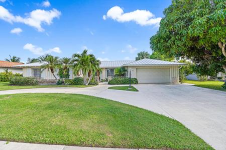 1498 Point Way