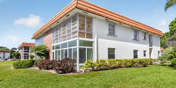 1225 NW 21st Street