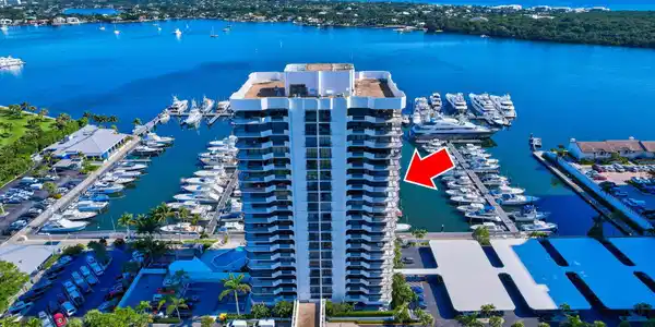 108 Lakeshore Drive