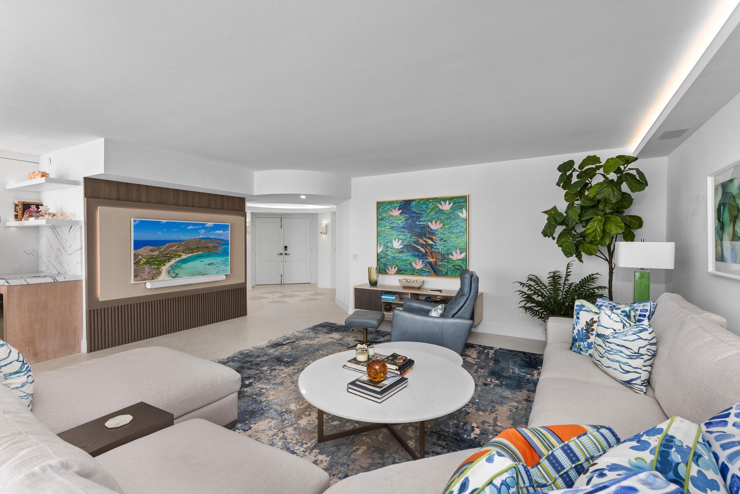 Image 2: Living Area