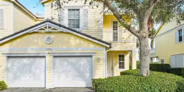 2200 Mariner Bay Boulevard