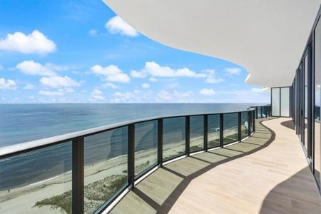 900 N Ocean Boulevard