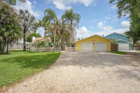 1341 SW Evergreen Lane