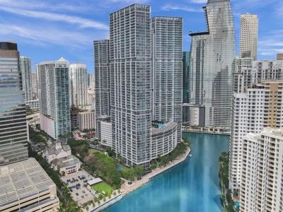 465 Brickell Ave