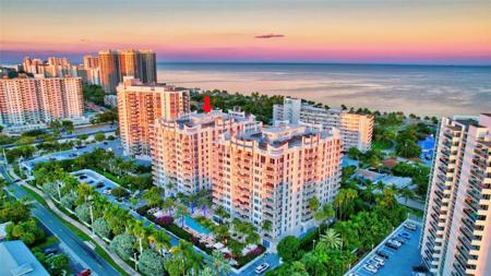 2831 N Ocean Blvd