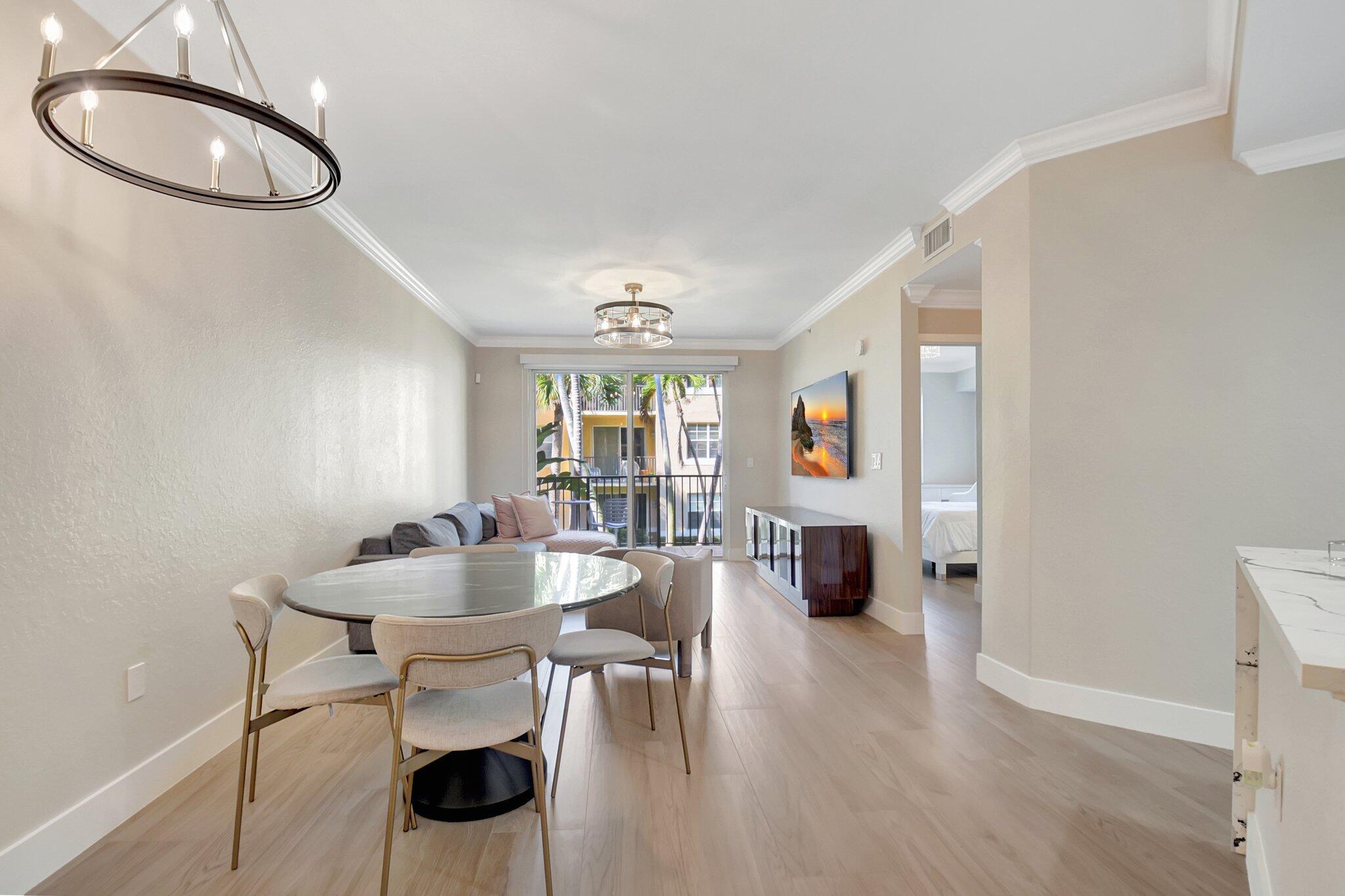 Image 3: 2-web-or-mls-DSC_9324