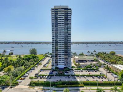 5600 N Flagler Drive