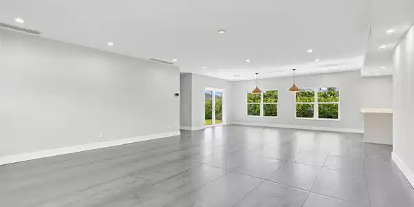 Image 4: Great Room