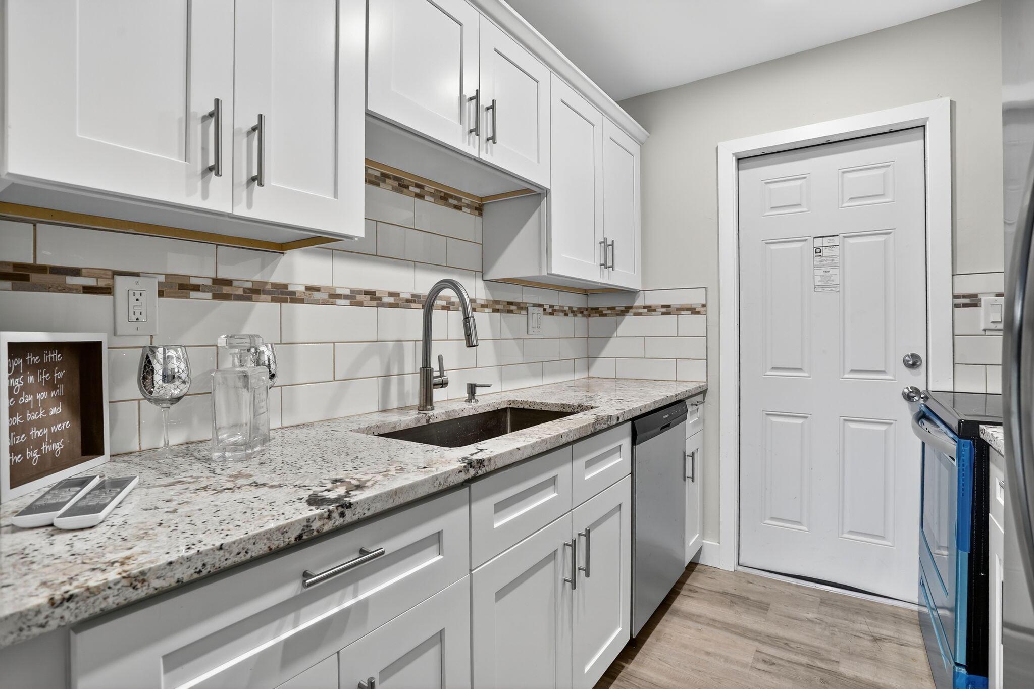 Image 4: 10-web-or-mls-3201-4998