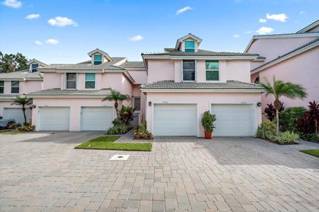 3905 Fairway Drive N