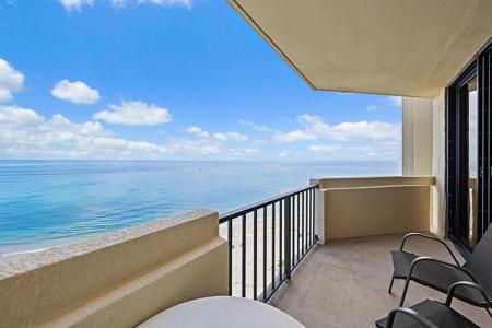 2800 N Ocean Drive