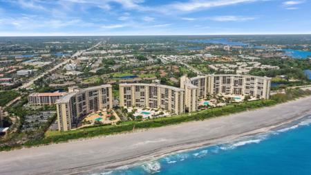 300 Ocean Trail Way