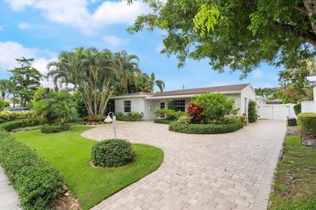 214 Alhambra Place
