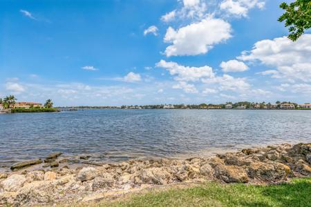140 Yacht Club Way