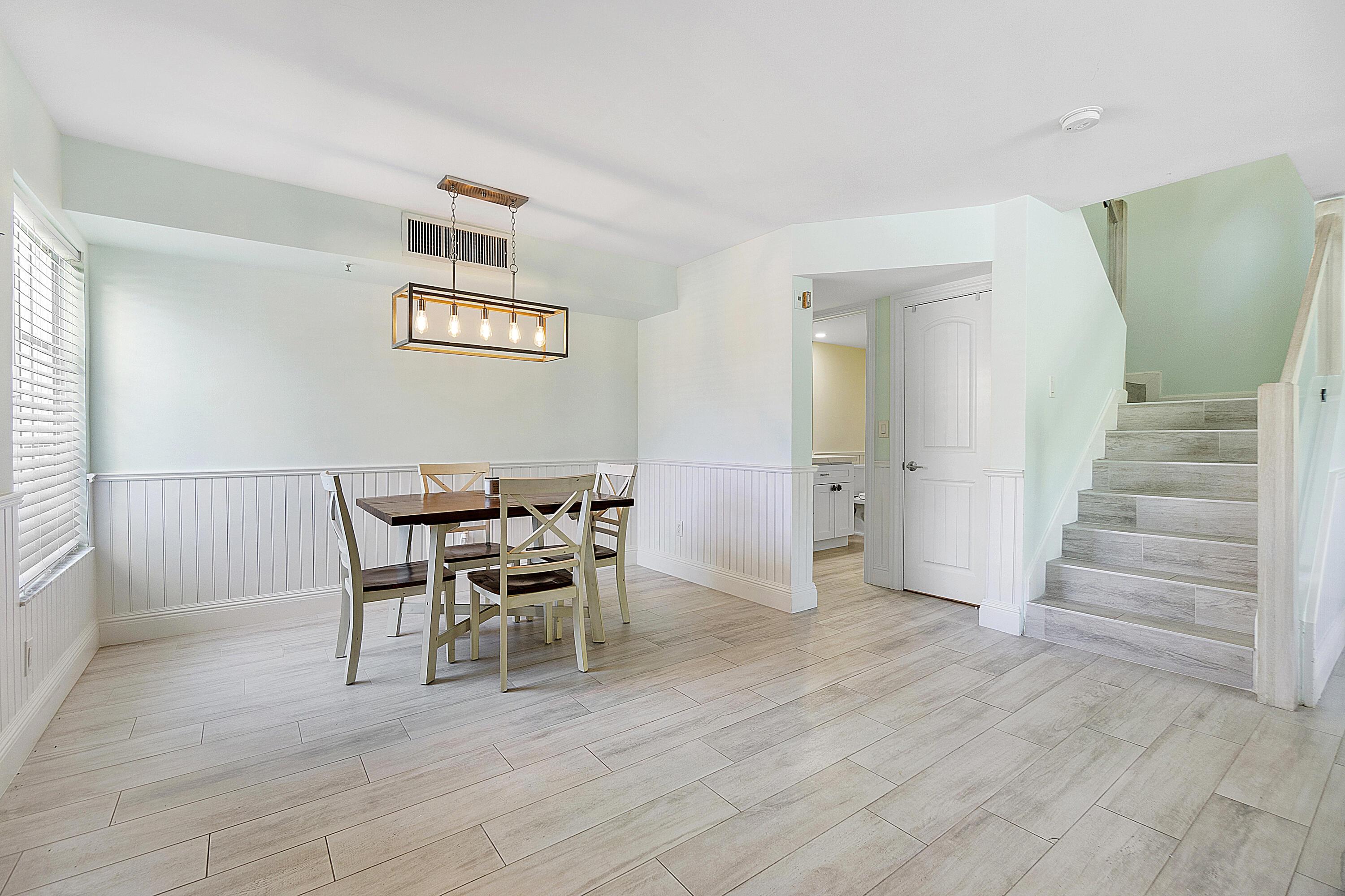 Image 3: 123 Yacht Club Way U101_022