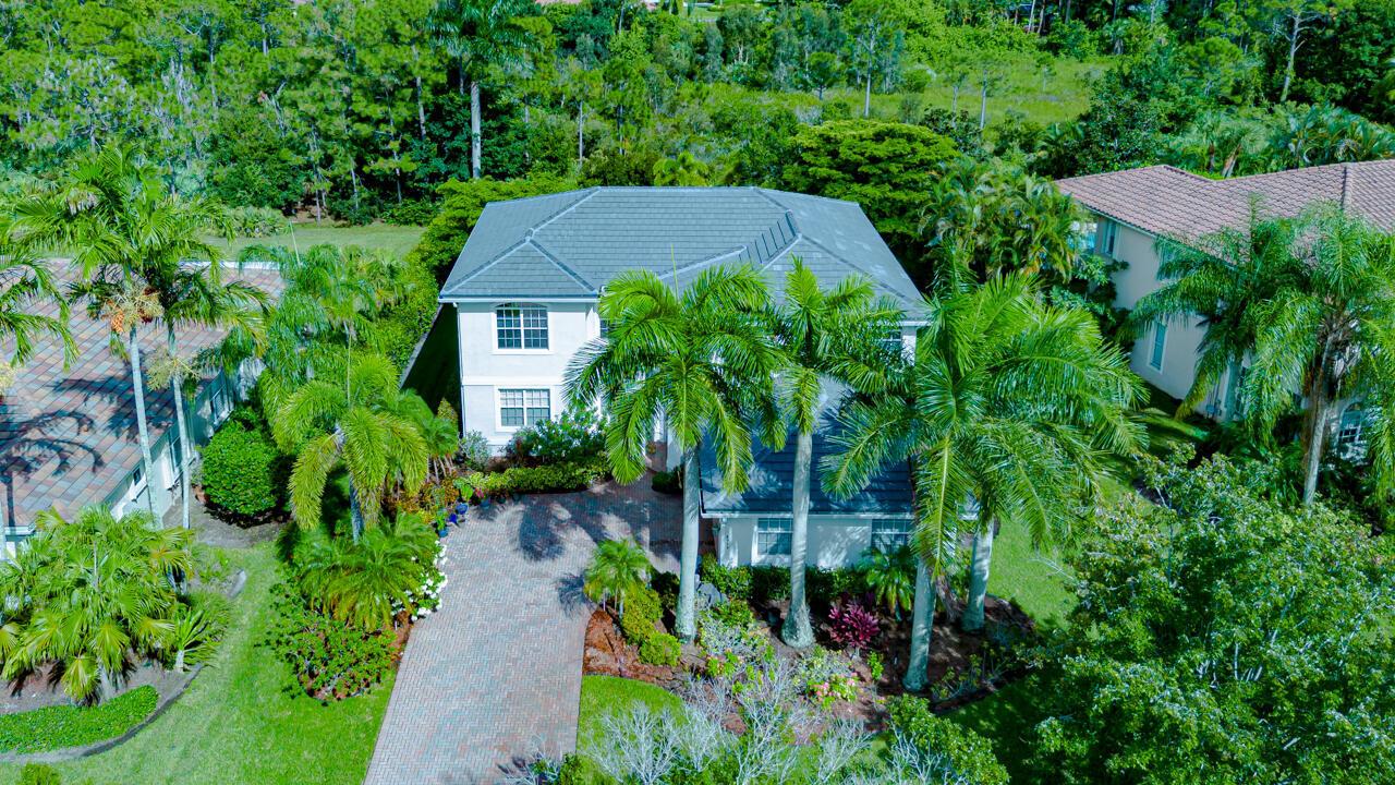 Image 4: 4989 SW Saint Creek Drive-6