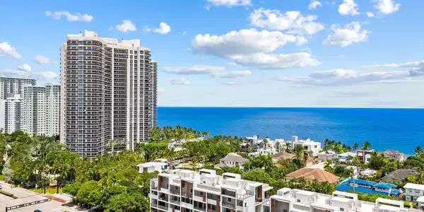 3015 N Ocean Blvd