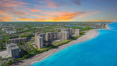 300 Ocean Trail Way