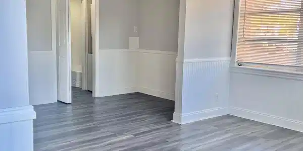 101 S GOLFVIEW Road