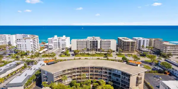 3605 S Ocean Boulevard