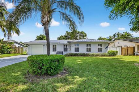 2651 NE 51st Court