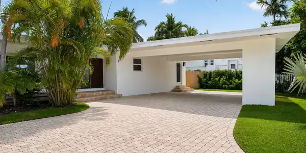 Image 3: driveway