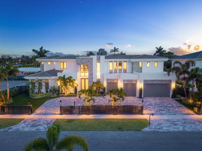 474 NE 10th Street