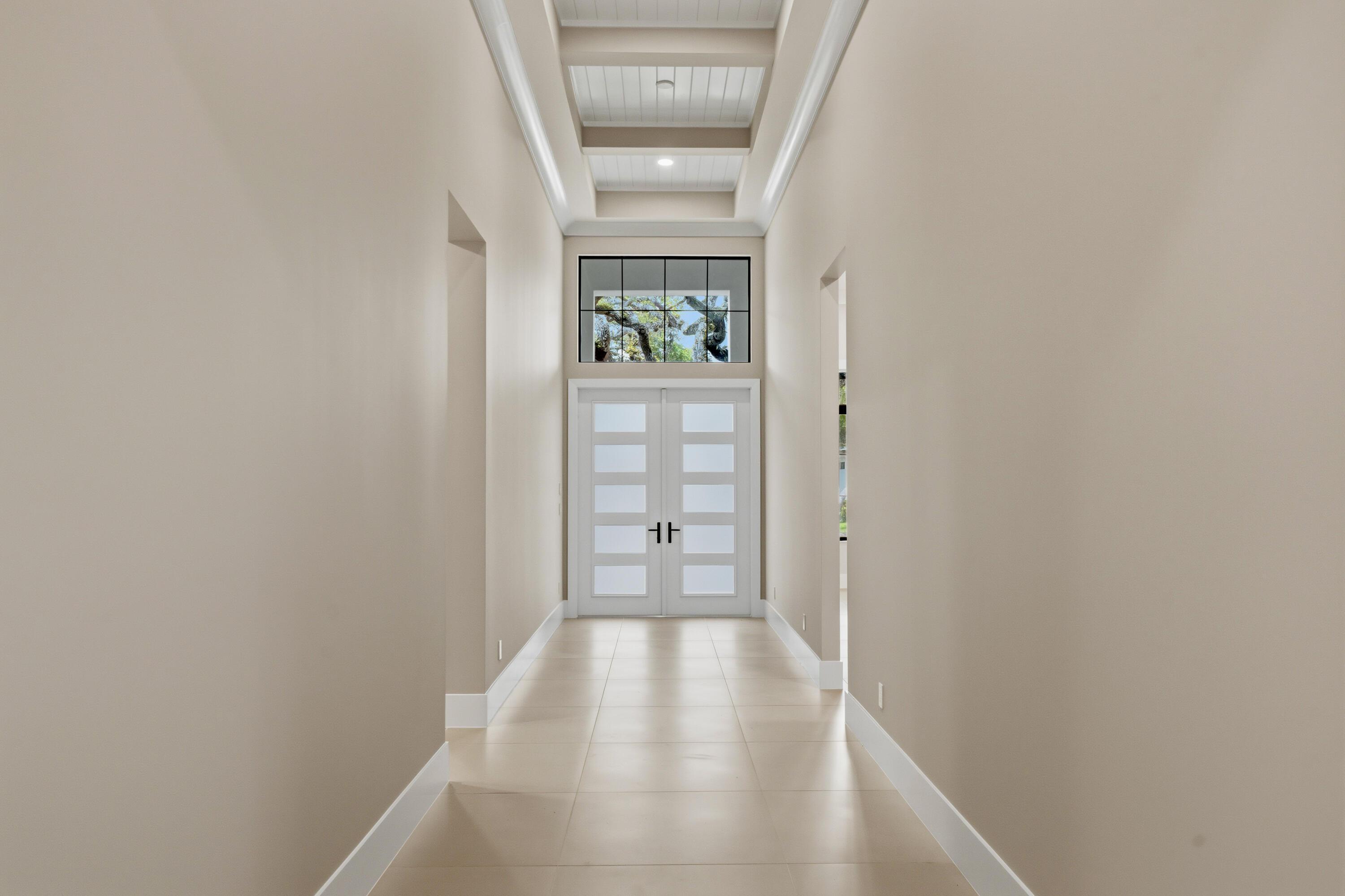 Image 3: Entry
