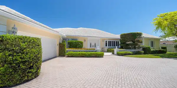 57 Cayuga Road