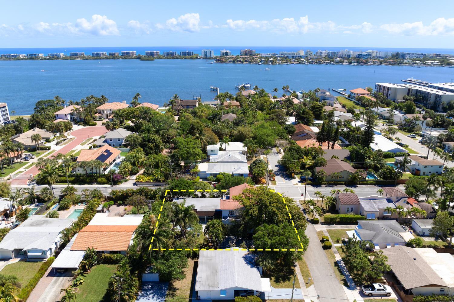Image 1: 1629 S Lakeside Dr Lake Worth-large-035-