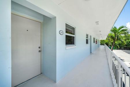 207 Tropic Isle Drive