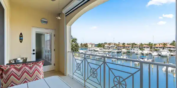 5520 N Harbor Village Drive