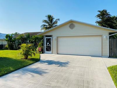 484 SE Nome Drive