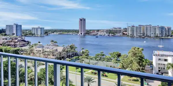 550 S Ocean Boulevard