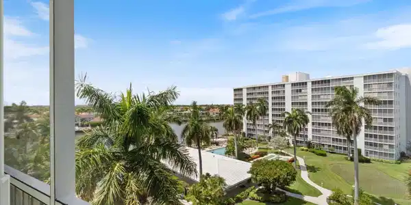 3300 S Ocean Boulevard